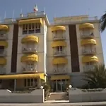 Alk מלון מרינה די פיאטרסנטה